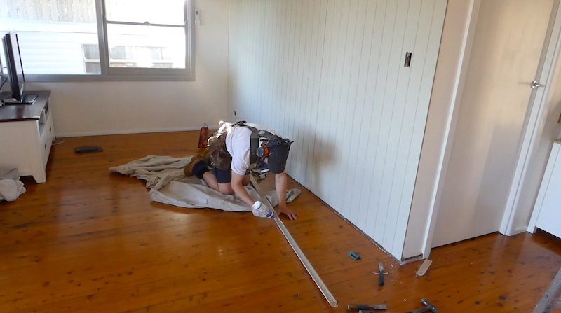 Glue the skirting to re-install
